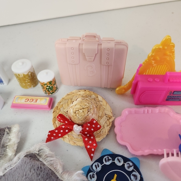 Vintage Lot Barbie Doll House Accessories 90s 1990s Scuba Kitchen Food Hangers - Picture 16 of 16